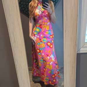 The House of Nu-Mode Vintage Dress